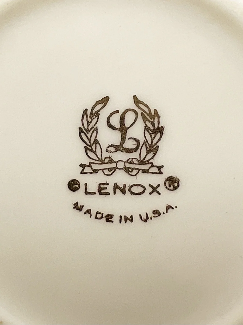 Vintage Lenox Woodland Collection Vase 6” Ivory Porcelain Embossed Leaf EUC